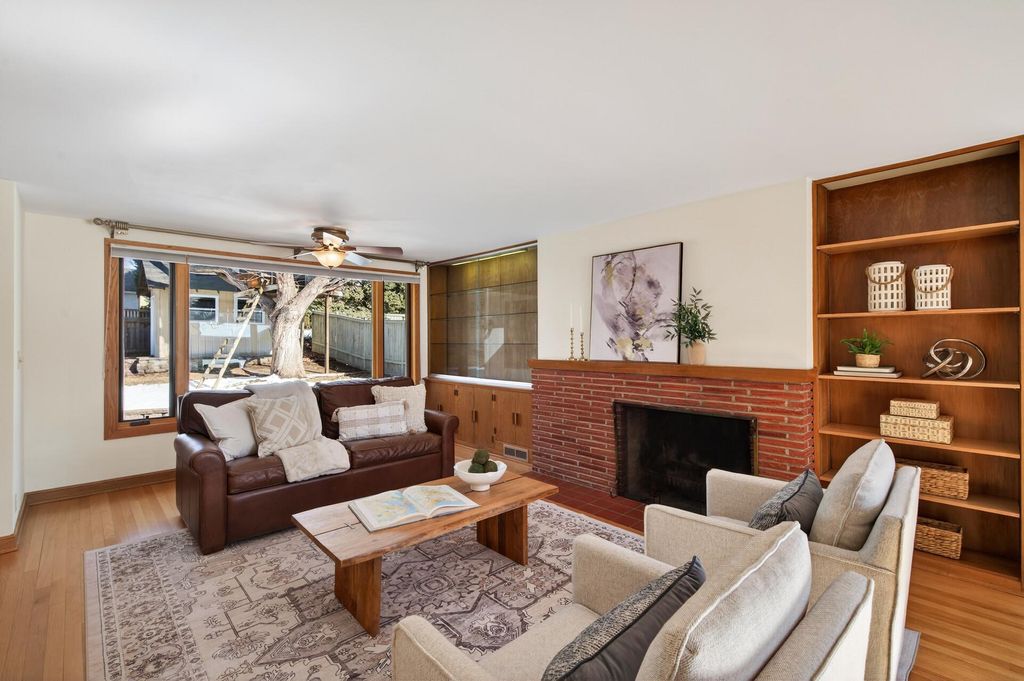 Photo of 1751 Beechwood Avenue, Saint Paul, MN 55116 (MLS # 7005340)