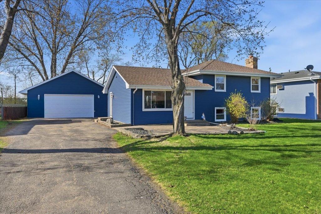 Photo of 3606 Upper 149th Street W, Rosemount, MN 55068 (MLS # 7057068)