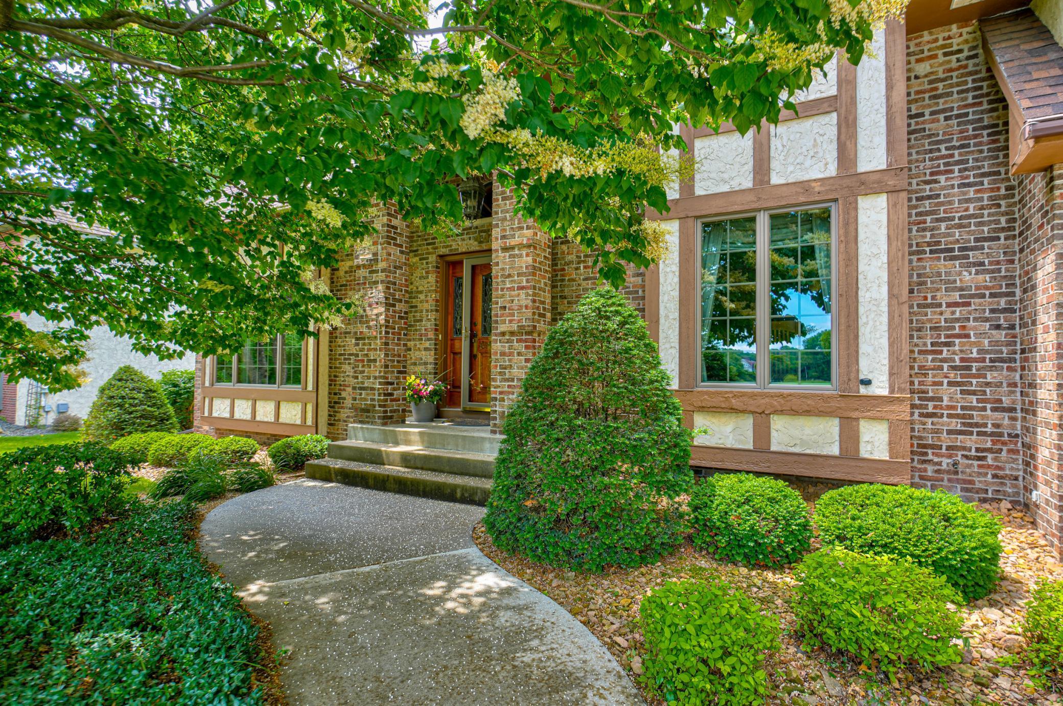 4457 Foothill Trail