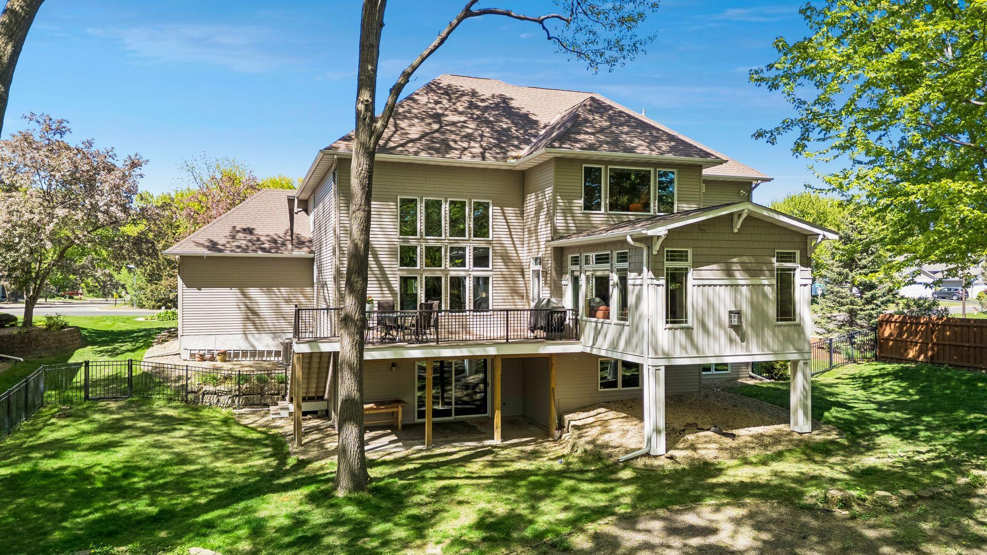 3716 Falcon Way