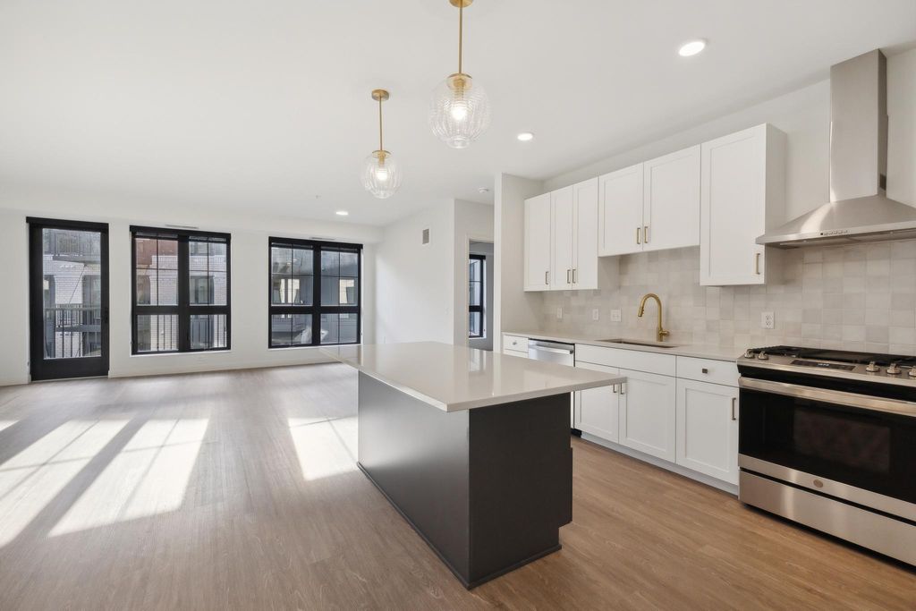 Photo of 4917 Eden Avenue #402, Edina, MN 55424 (MLS # 7009067)