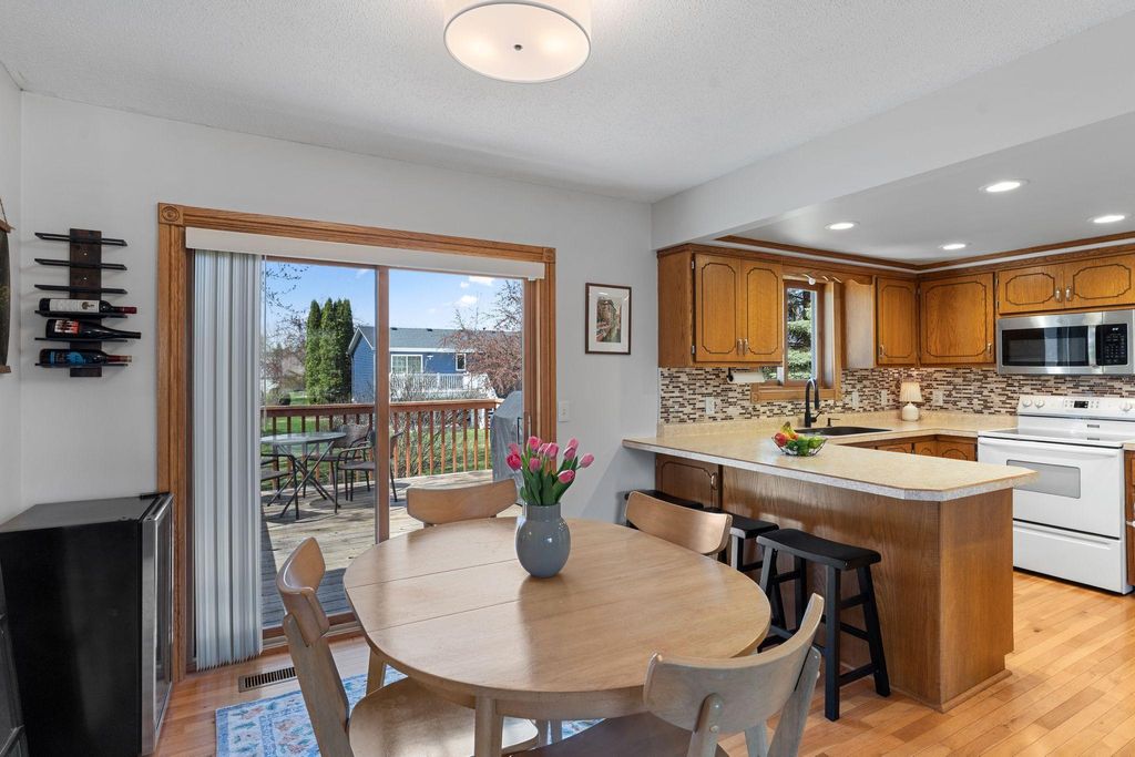 Photo of 6055 Kalland Drive NE, Albertville, MN 55301 (MLS # 7056018)