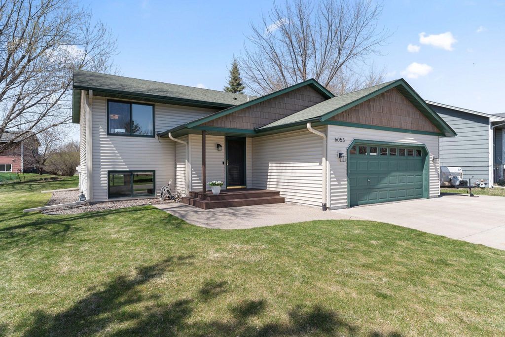 Photo of 6055 Kalland Drive NE, Albertville, MN 55301 (MLS # 7056018)