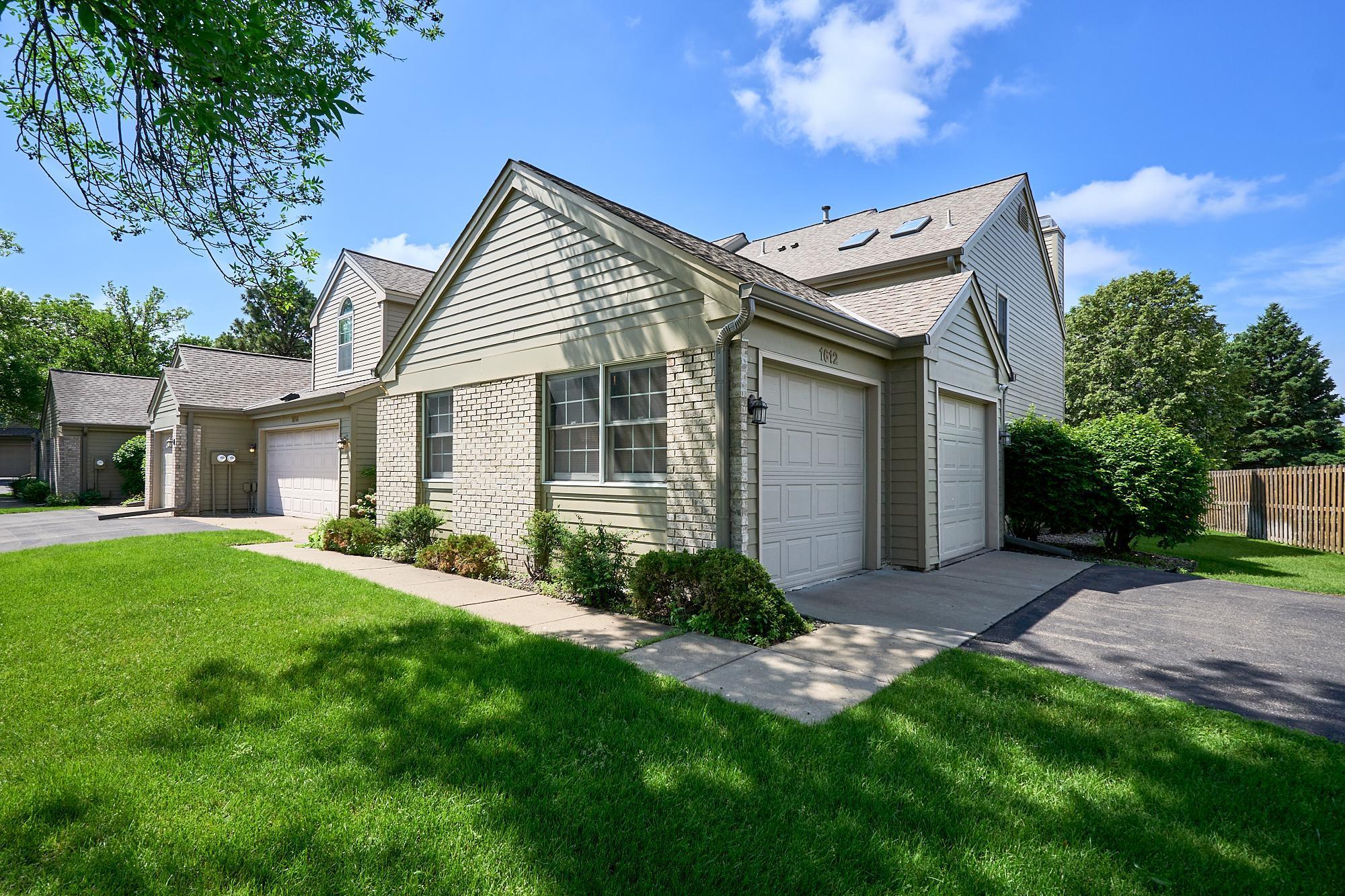 1612 Rose Hill Circle