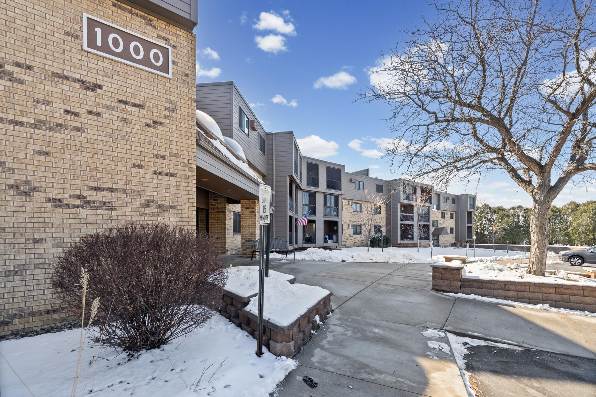 1000 41st Avenue NE 306