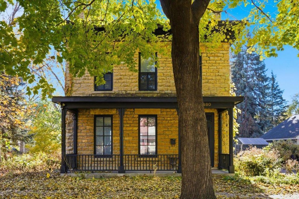 Photo of 480 Iglehart Avenue, Saint Paul, MN 55103 (MLS # 7026924)