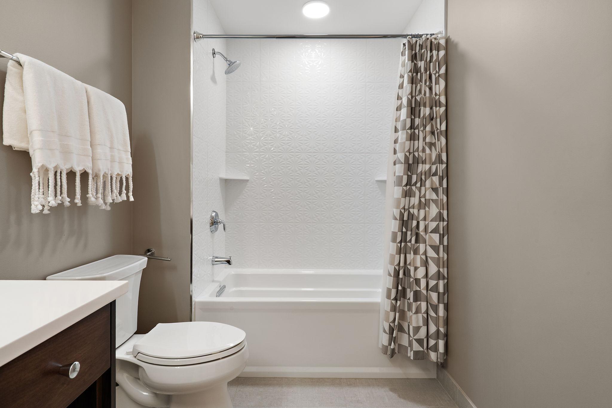Minneapolis, Minnesota, 55415, United States, 3 Bedrooms Bedrooms, ,3 BathroomsBathrooms,Residential,Active,2019808