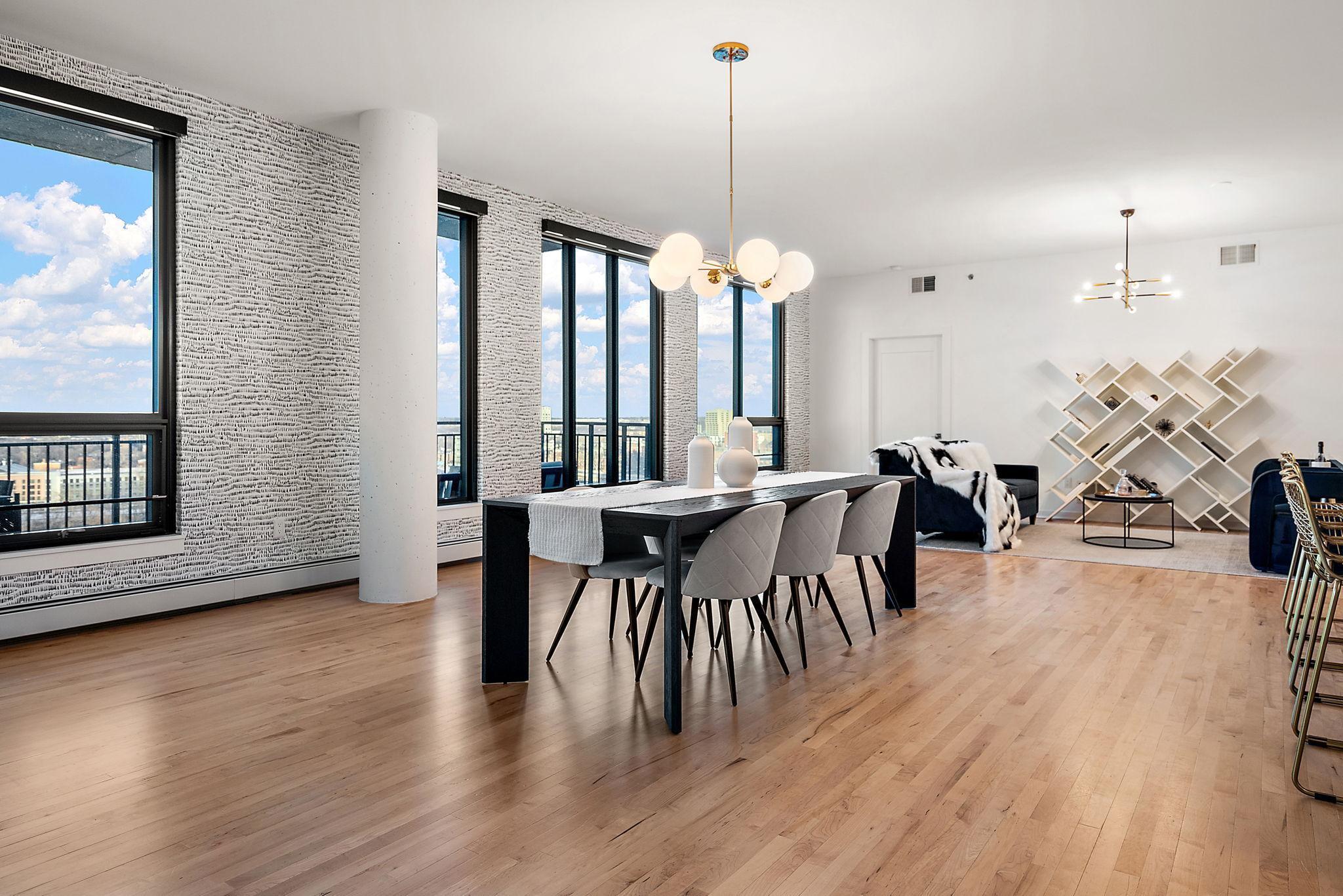 Minneapolis, Minnesota, 55415, United States, 3 Bedrooms Bedrooms, ,3 BathroomsBathrooms,Residential,Active,2019808