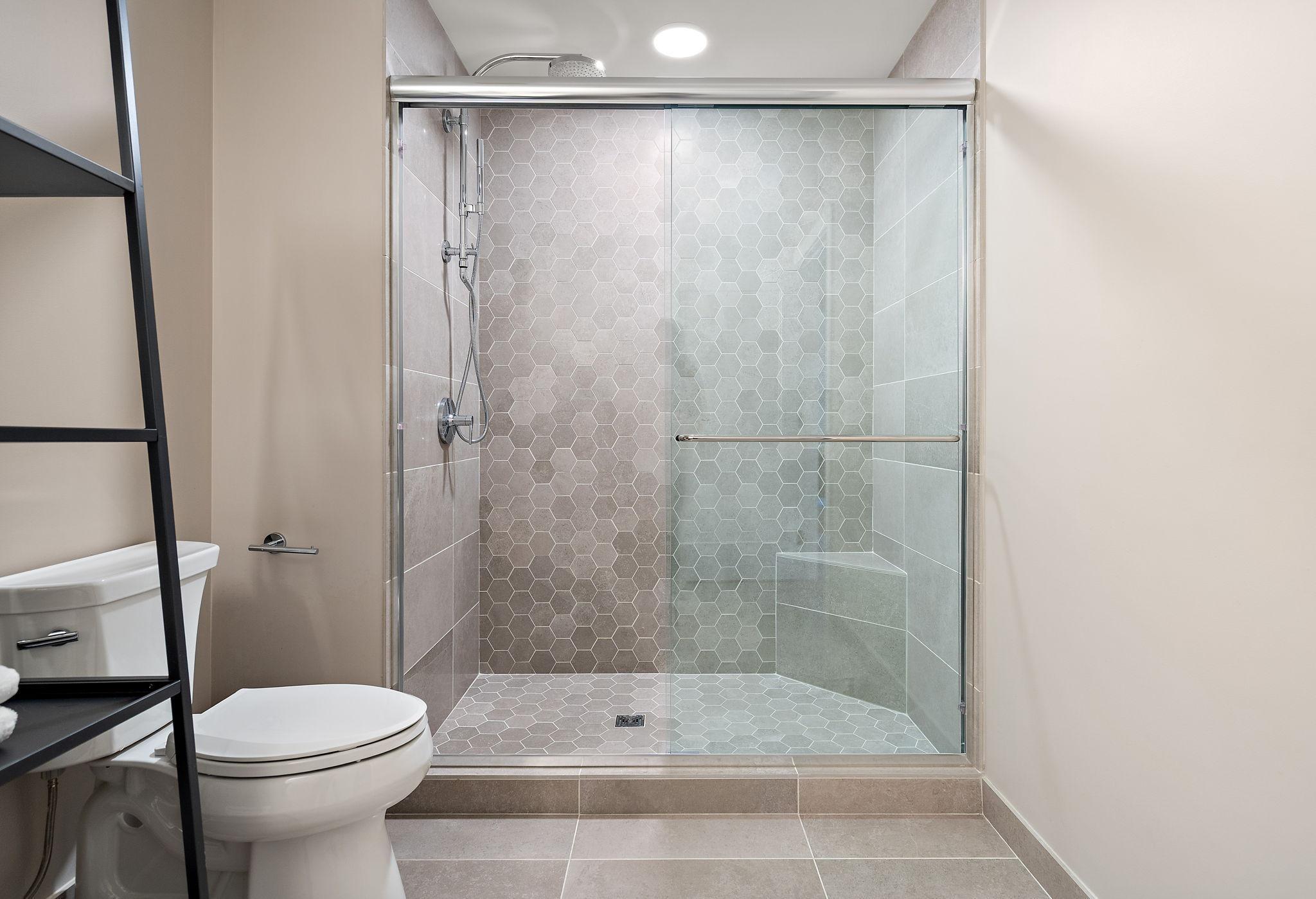 Minneapolis, Minnesota, 55415, United States, 3 Bedrooms Bedrooms, ,3 BathroomsBathrooms,Residential,Active,2019808