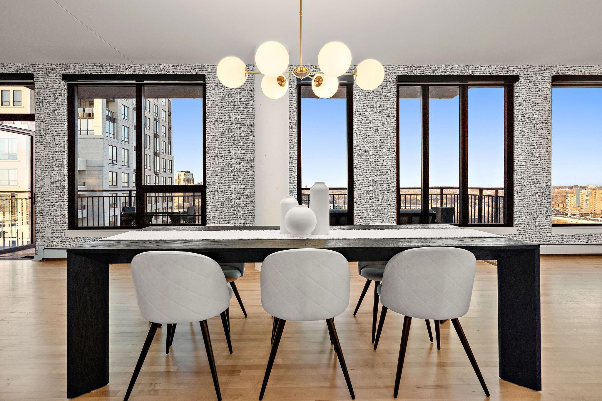 Minneapolis, Minnesota, 55415, United States, 3 Bedrooms Bedrooms, ,3 BathroomsBathrooms,Residential,Active,2019808