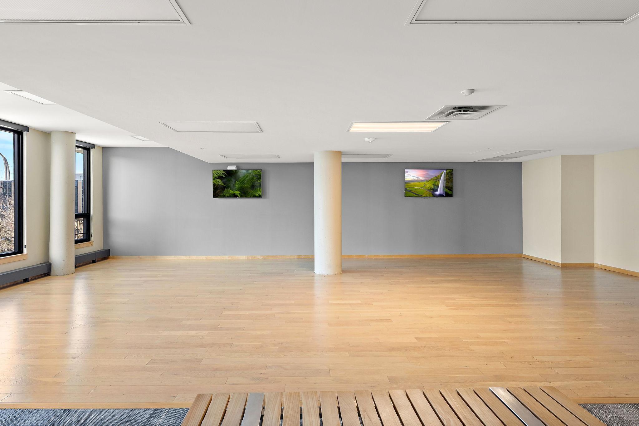 Minneapolis, Minnesota, 55415, United States, 3 Bedrooms Bedrooms, ,3 BathroomsBathrooms,Residential,Active,2019808