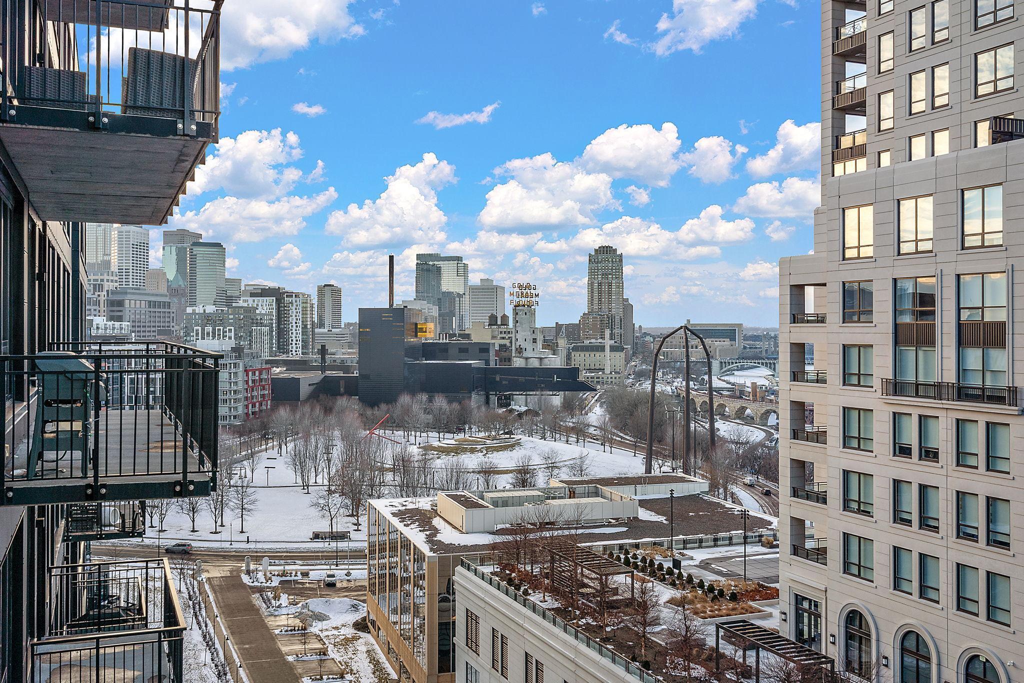 Minneapolis, Minnesota, 55415, United States, 3 Bedrooms Bedrooms, ,3 BathroomsBathrooms,Residential,Active,2019808