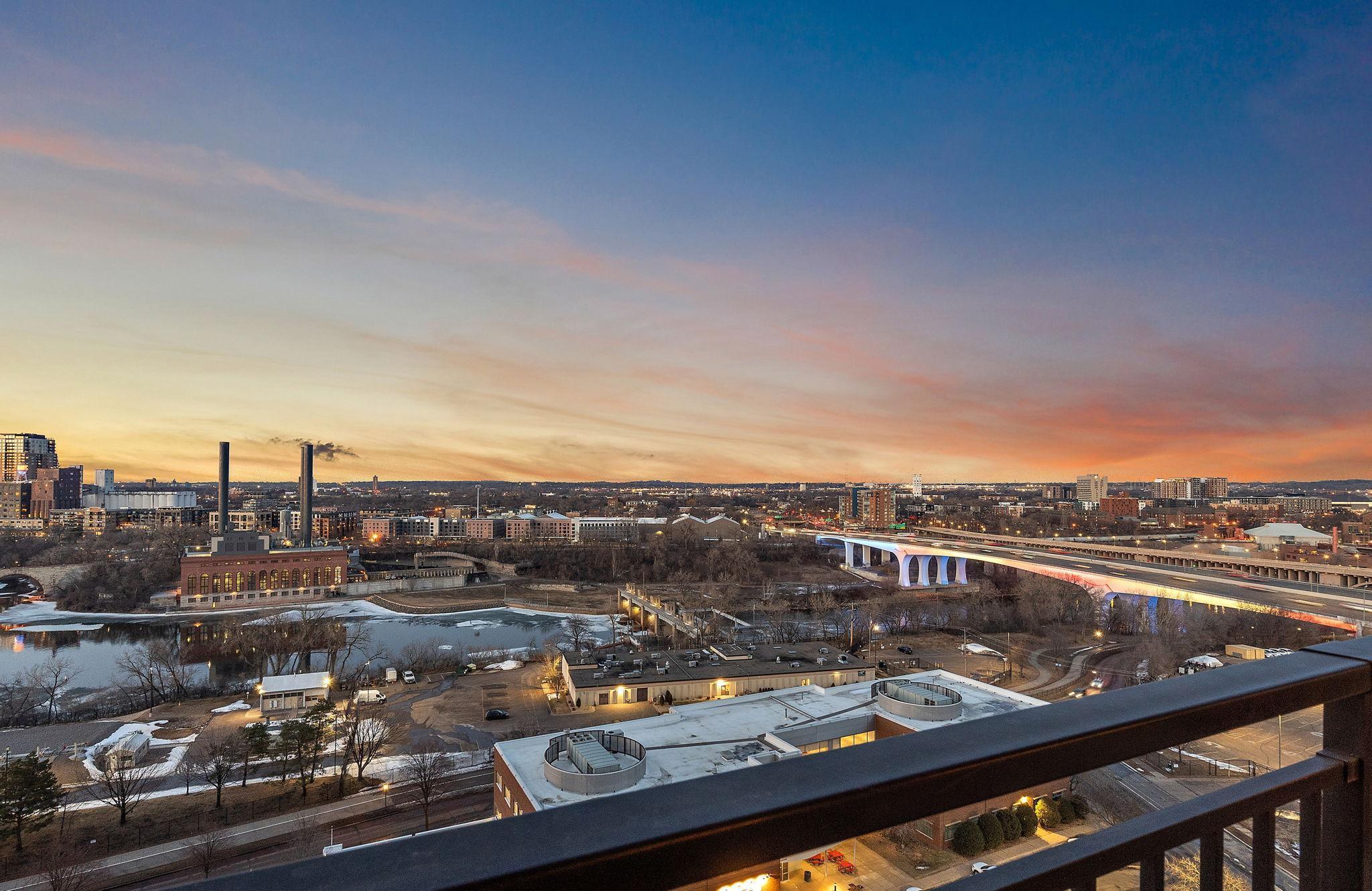 Minneapolis, Minnesota, 55415, United States, 3 Bedrooms Bedrooms, ,3 BathroomsBathrooms,Residential,Active,2019808