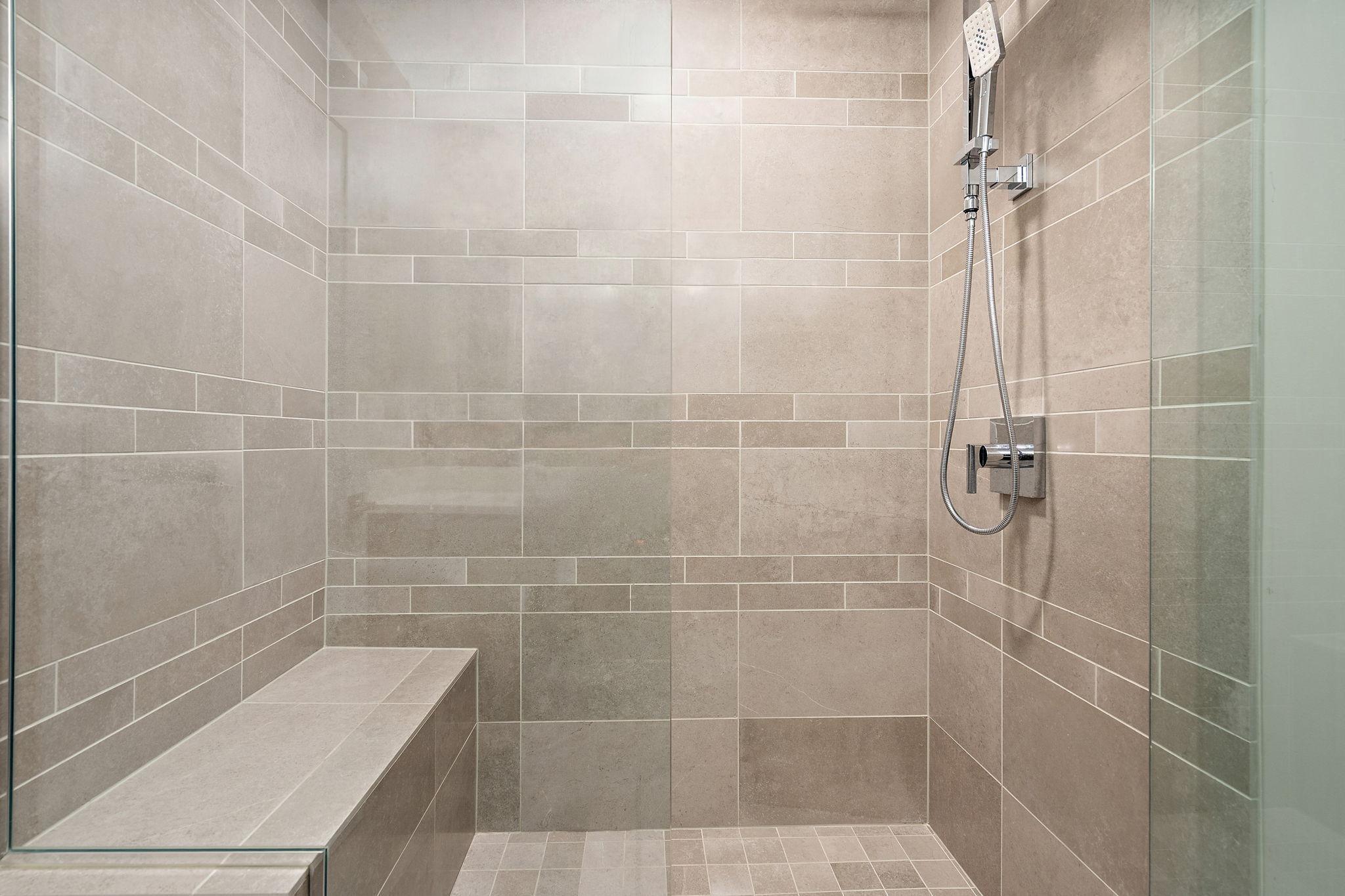Minneapolis, Minnesota, 55415, United States, 3 Bedrooms Bedrooms, ,3 BathroomsBathrooms,Residential,Active,2019808