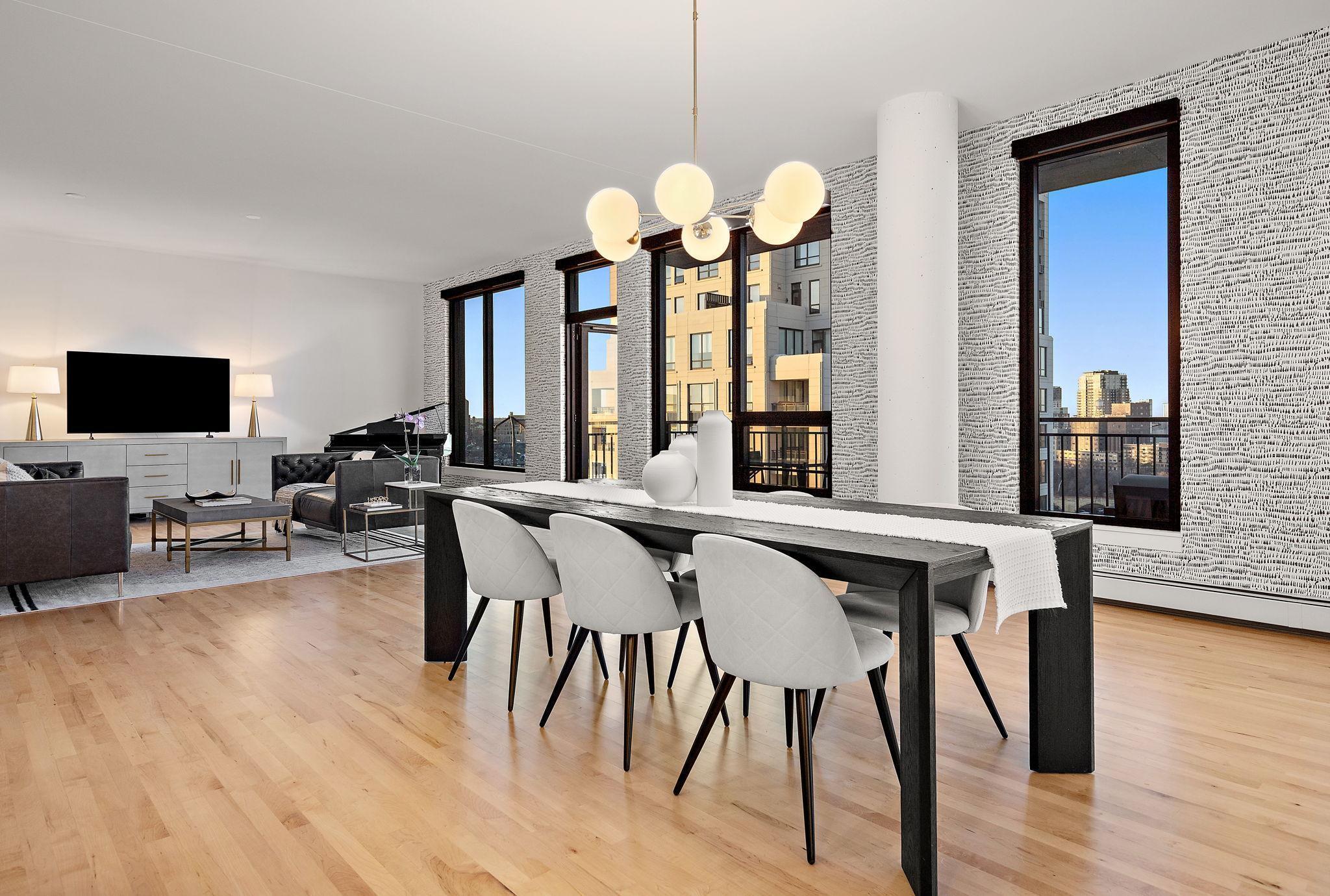Minneapolis, Minnesota, 55415, United States, 3 Bedrooms Bedrooms, ,3 BathroomsBathrooms,Residential,Active,2019808