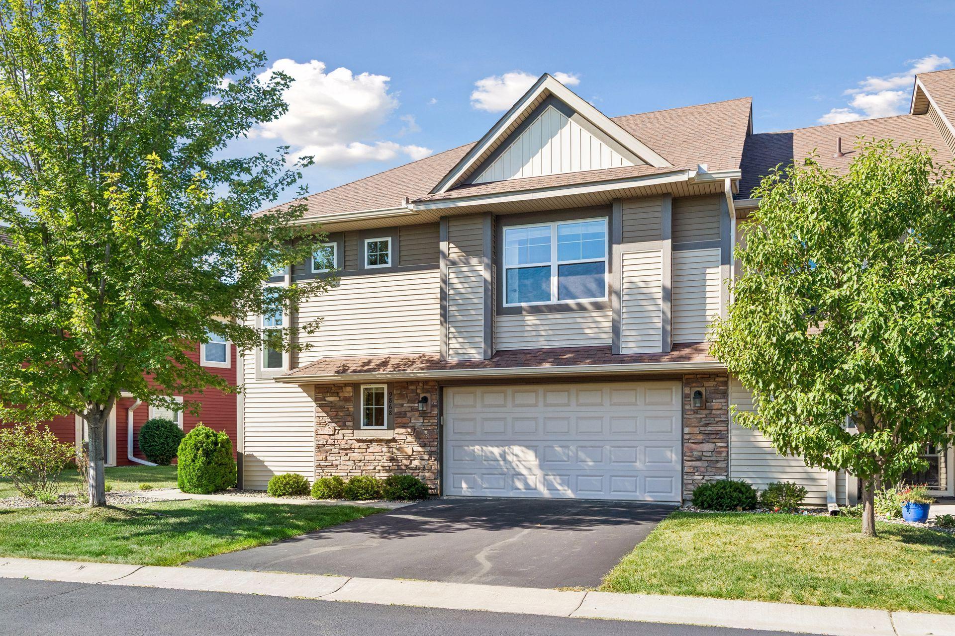 9868 5th Street Lane N