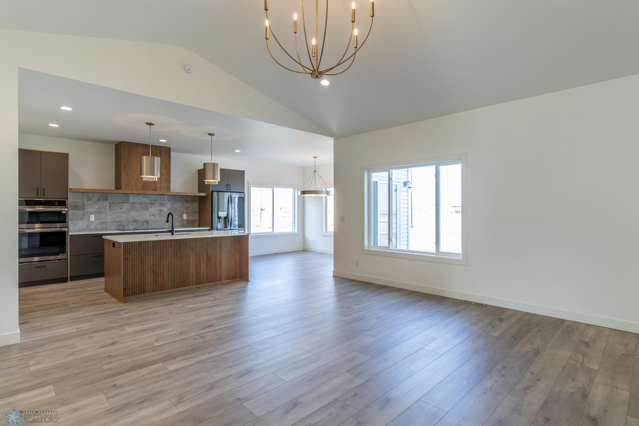 Horace, North Dakota 58047, United States, 5 Bedrooms Bedrooms, ,3 BathroomsBathrooms,Residential,Active,257267