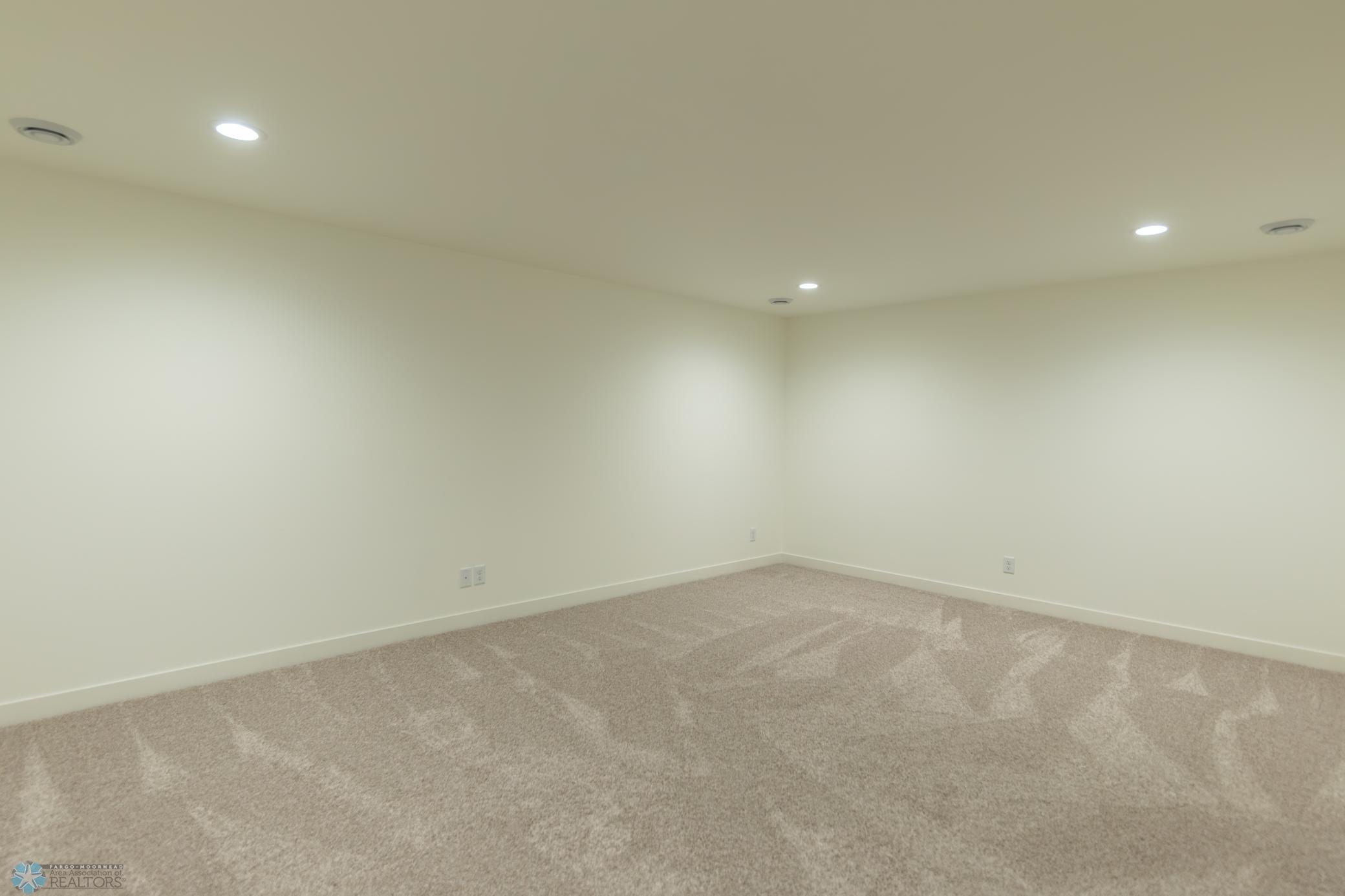 Horace, North Dakota 58047, United States, 5 Bedrooms Bedrooms, ,3 BathroomsBathrooms,Residential,Active,257267