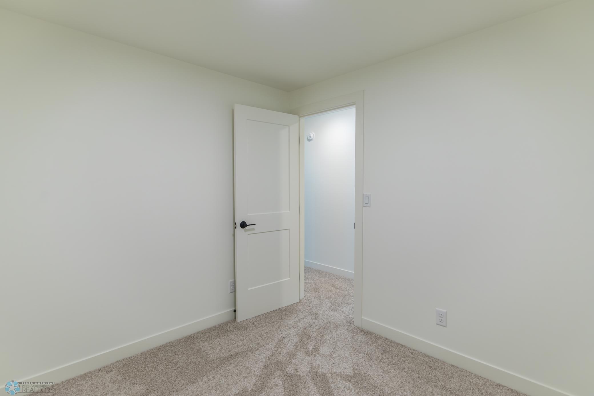 Horace, North Dakota 58047, United States, 5 Bedrooms Bedrooms, ,3 BathroomsBathrooms,Residential,Active,257267