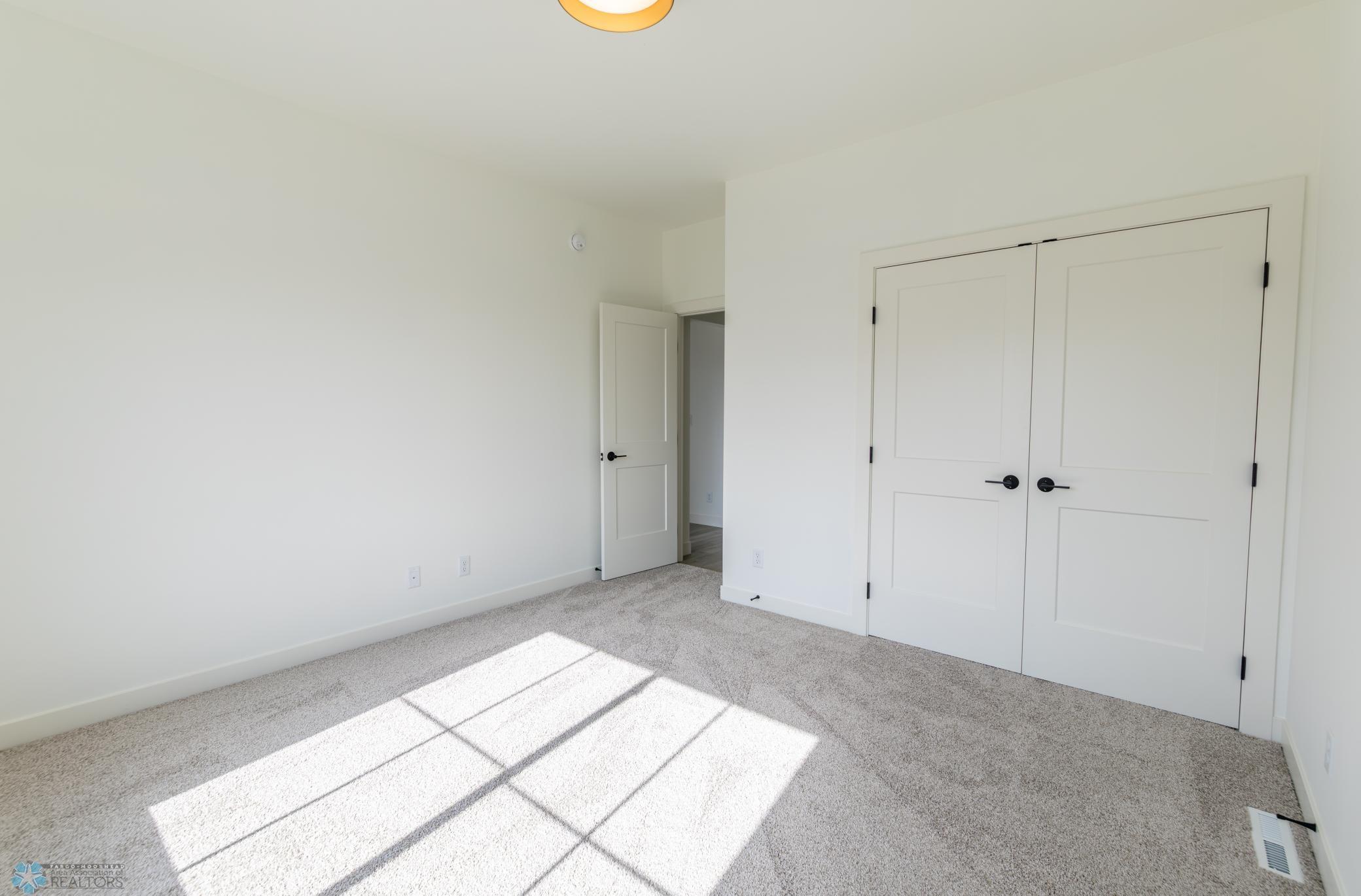 Horace, North Dakota 58047, United States, 5 Bedrooms Bedrooms, ,3 BathroomsBathrooms,Residential,Active,257267