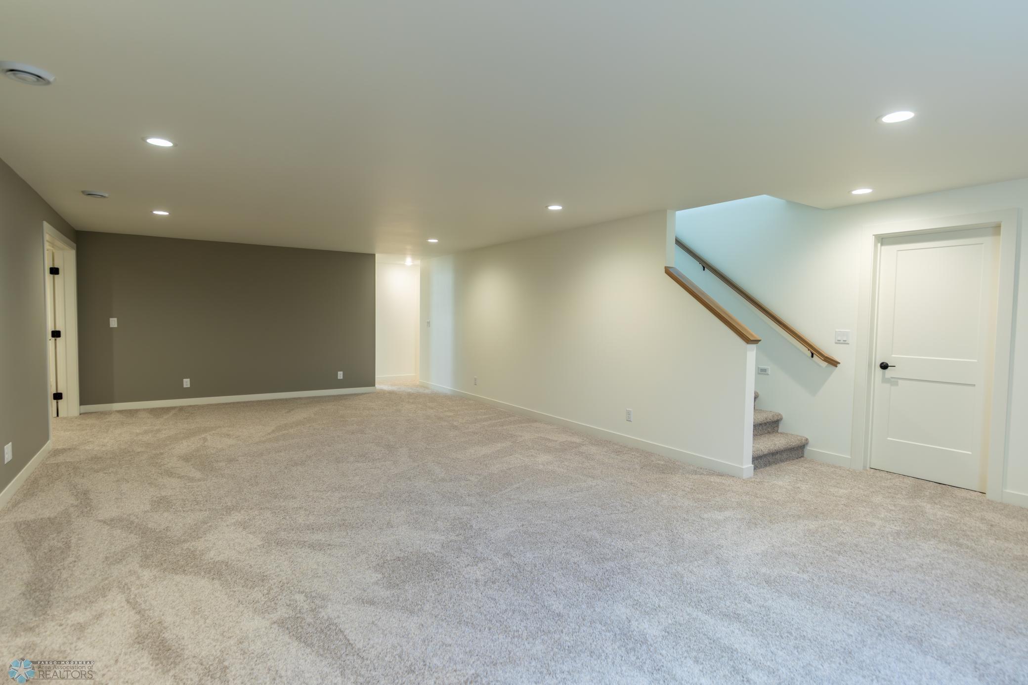 Horace, North Dakota 58047, United States, 5 Bedrooms Bedrooms, ,3 BathroomsBathrooms,Residential,Active,257267