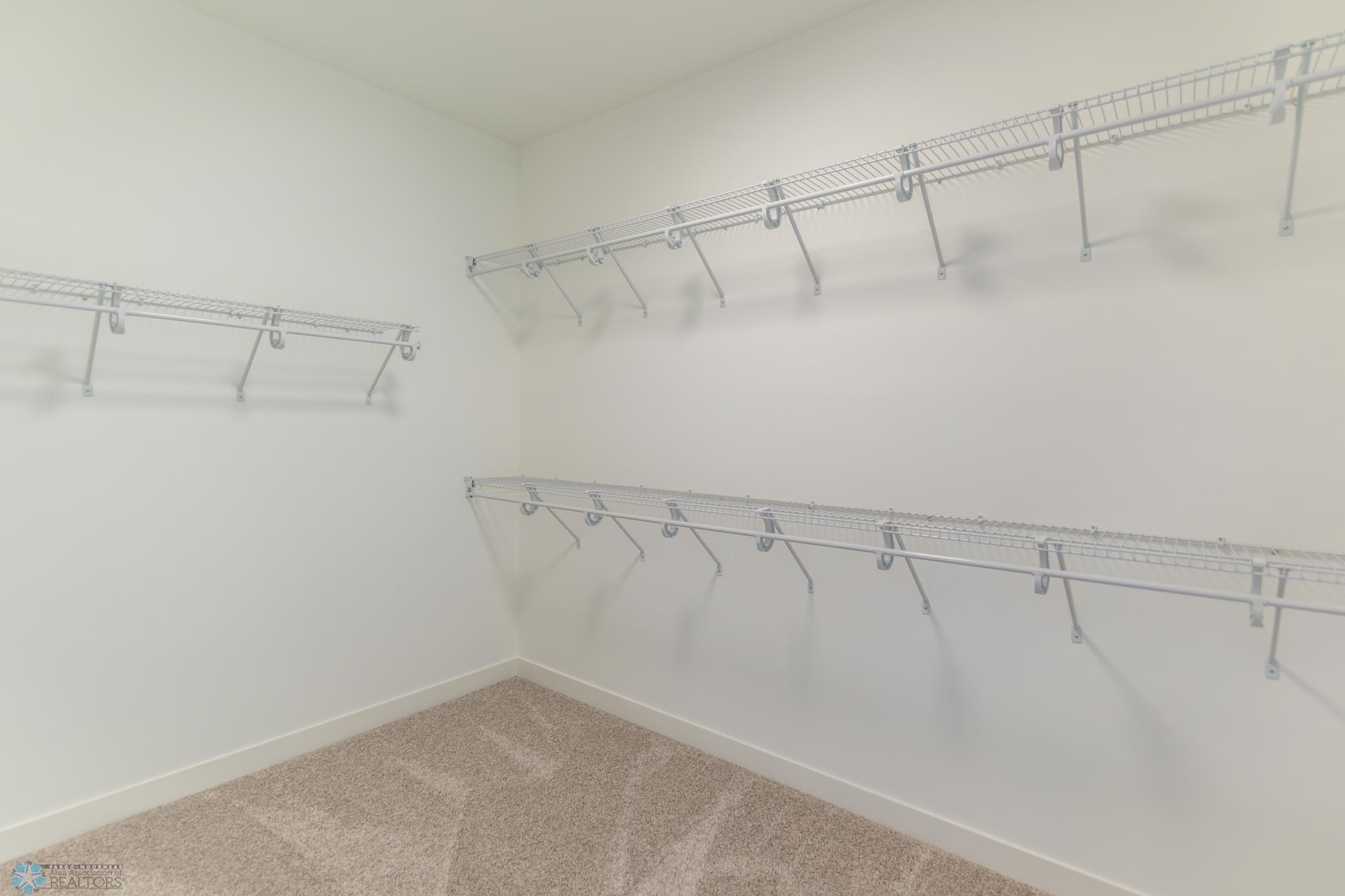 Horace, North Dakota 58047, United States, 5 Bedrooms Bedrooms, ,3 BathroomsBathrooms,Residential,Active,257267