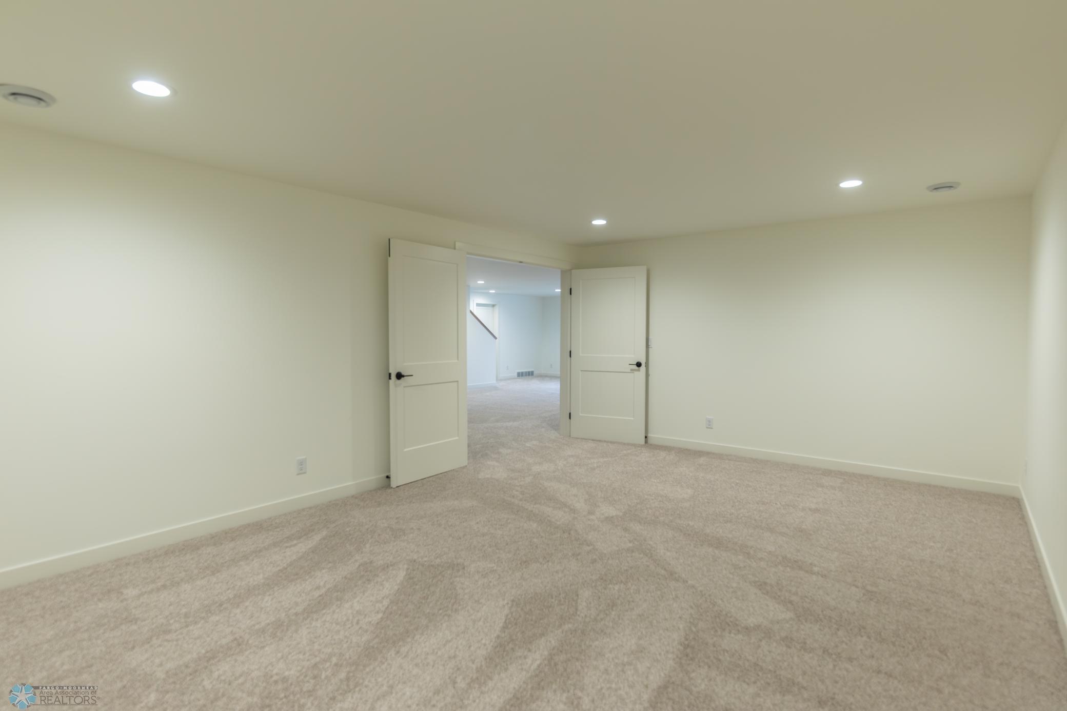 Horace, North Dakota 58047, United States, 5 Bedrooms Bedrooms, ,3 BathroomsBathrooms,Residential,Active,257267