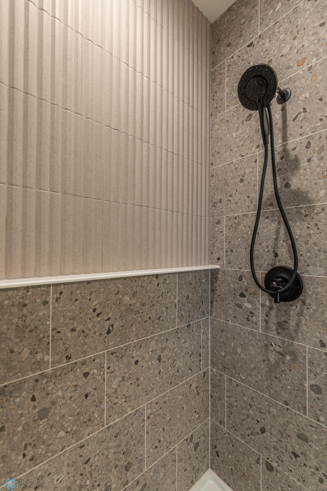 Horace, North Dakota 58047, United States, 5 Bedrooms Bedrooms, ,3 BathroomsBathrooms,Residential,Active,257267