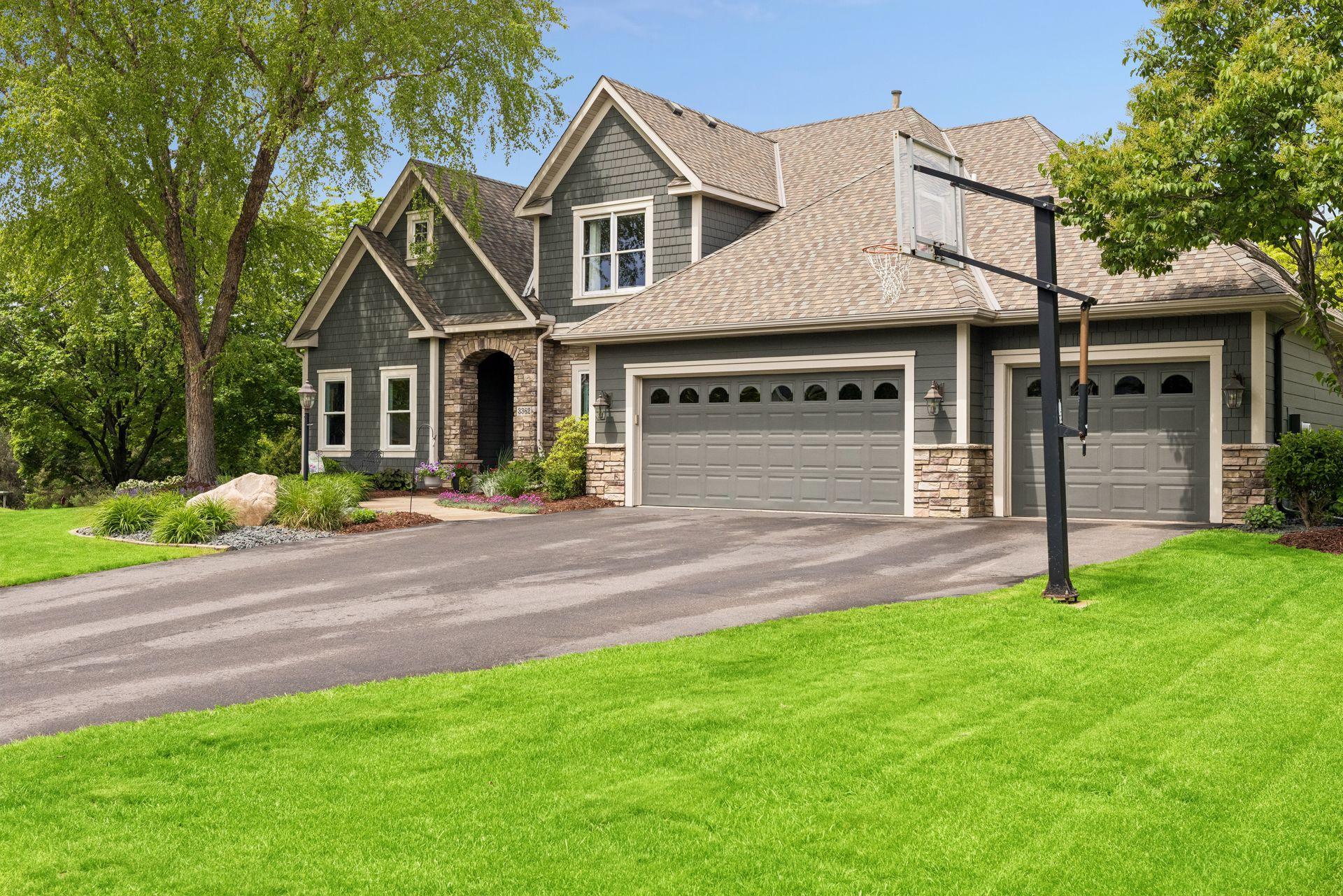 3362 Charleston Drive