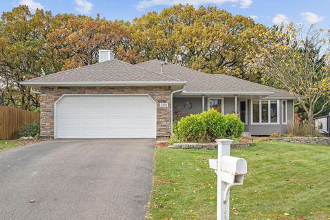 2909 Sunnyside Circle Burnsville MN 55306