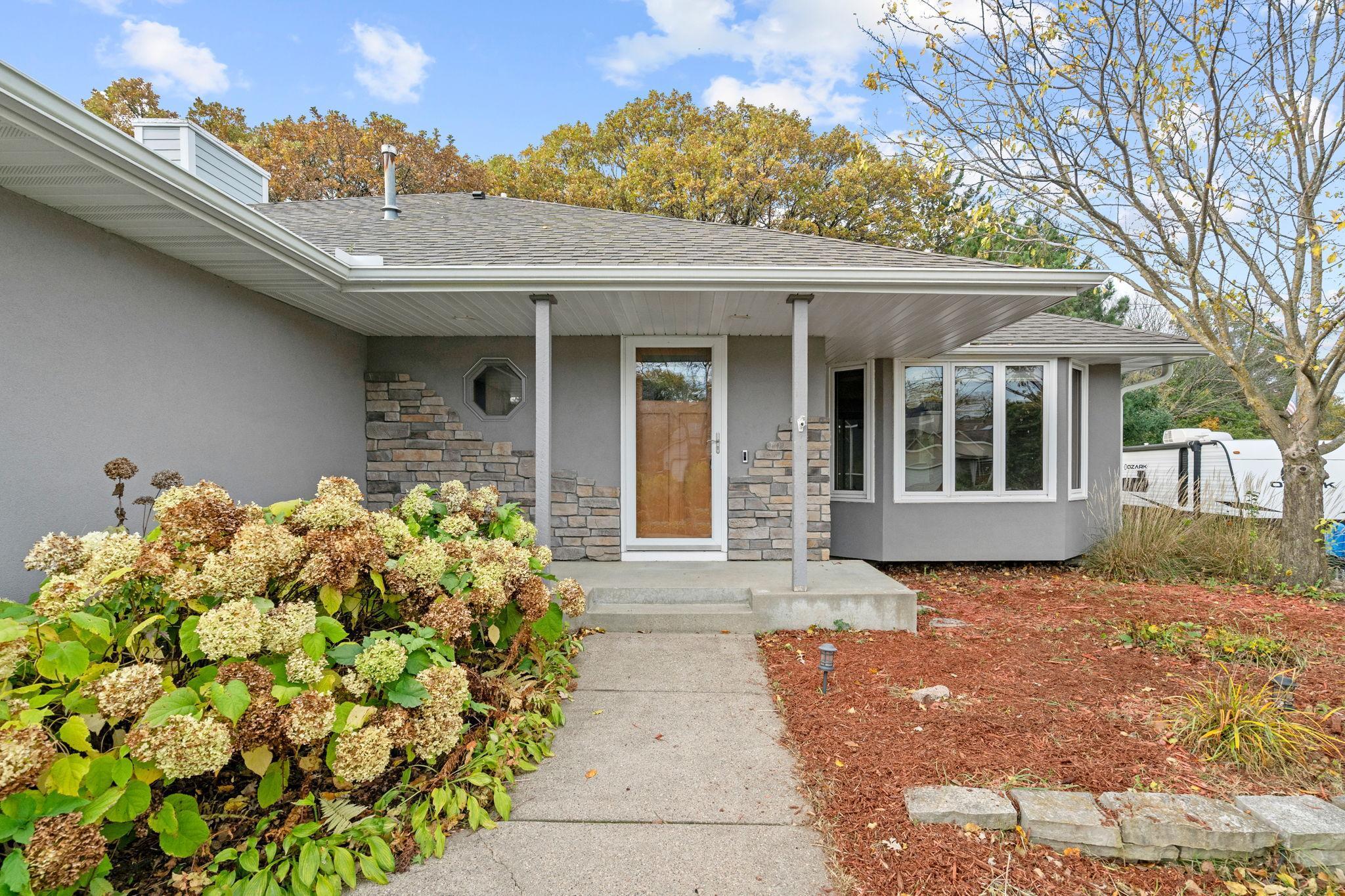 2909 Sunnyside Circle