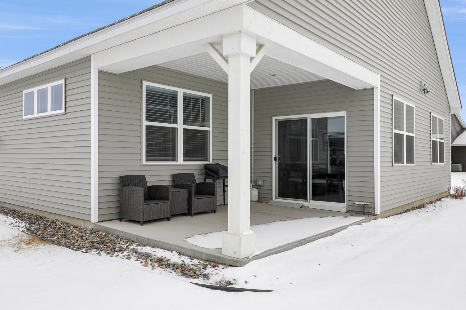 19161 Grass Lake Trail