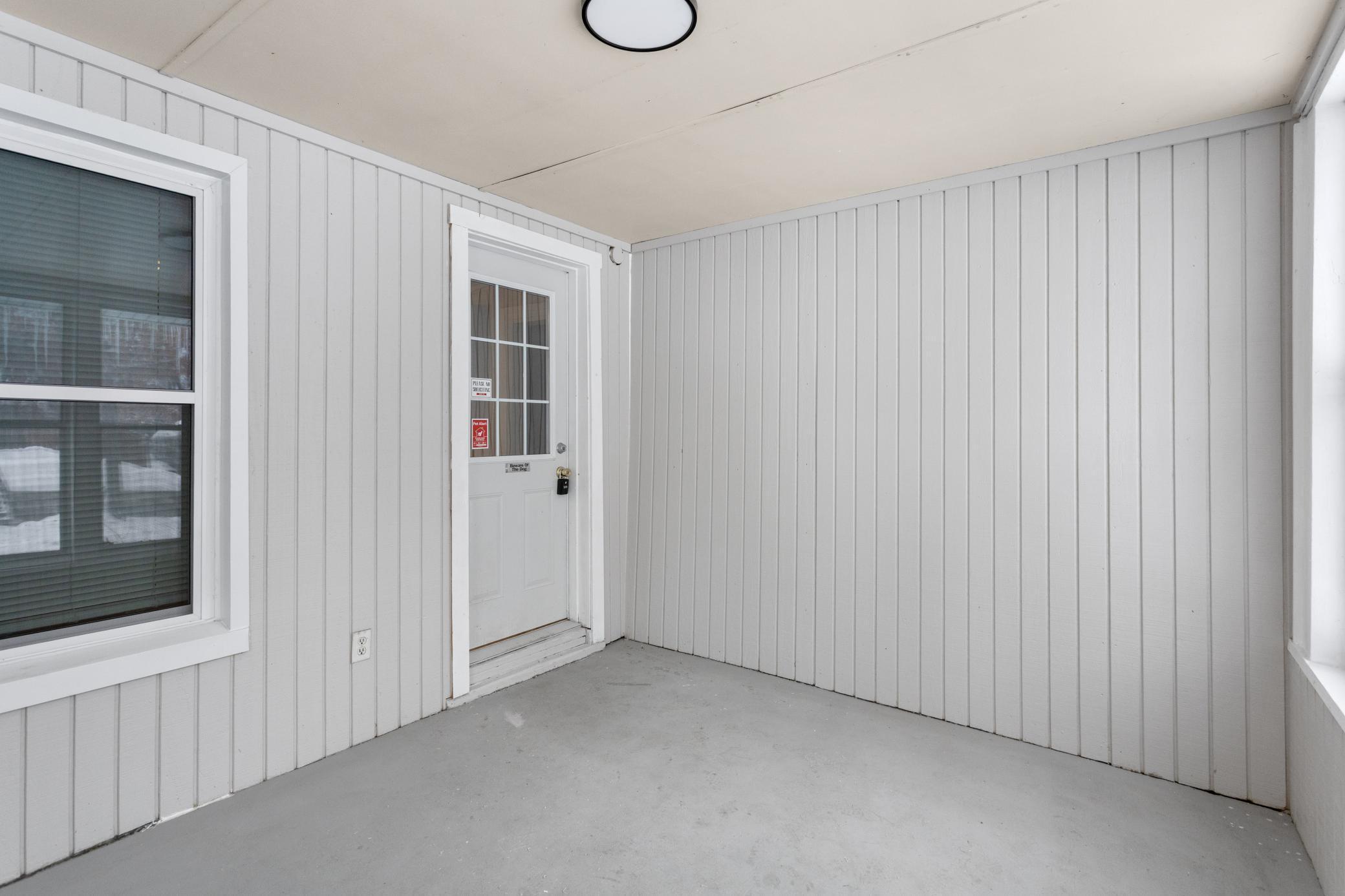 180 Wyoming Street E