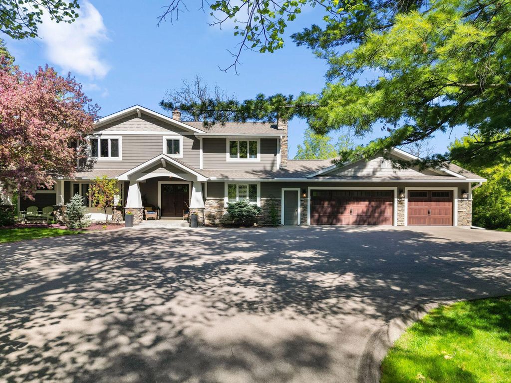 Photo of 1555 Smith Avenue S, West Saint Paul, MN 55118 (MLS # 7076796)