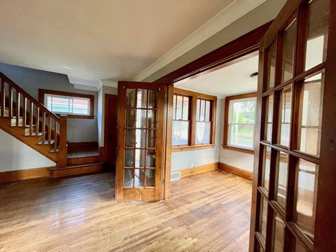 1743 7th Street E Saint Paul MN 55106