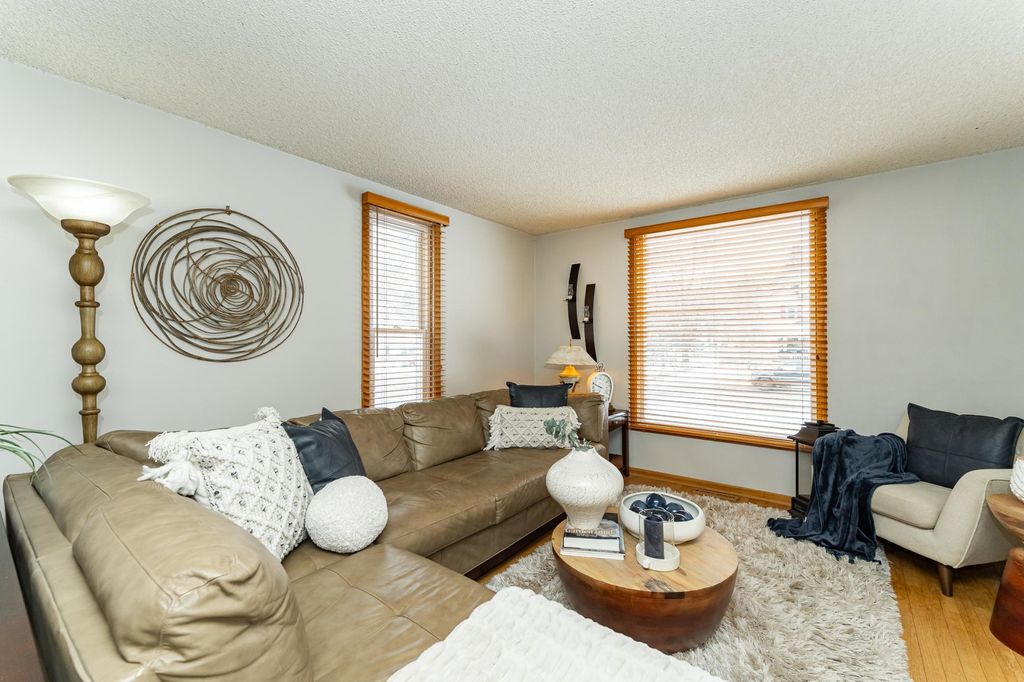 Photo of 724 6th Avenue SW, Rochester, MN 55902 (MLS # 7023402)