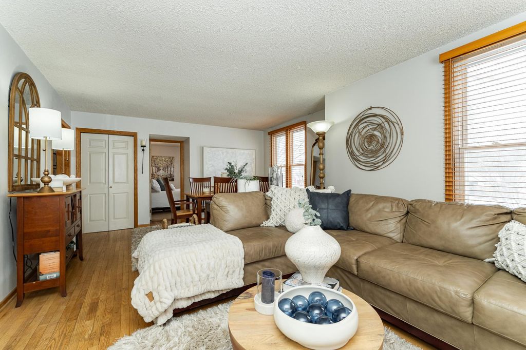 Photo of 724 6th Avenue SW, Rochester, MN 55902 (MLS # 7023402)