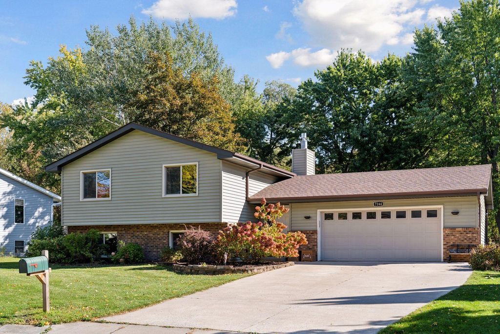 Photo of 7244 Quantico Lane N, Maple Grove, MN 55311 (MLS # 6801352)