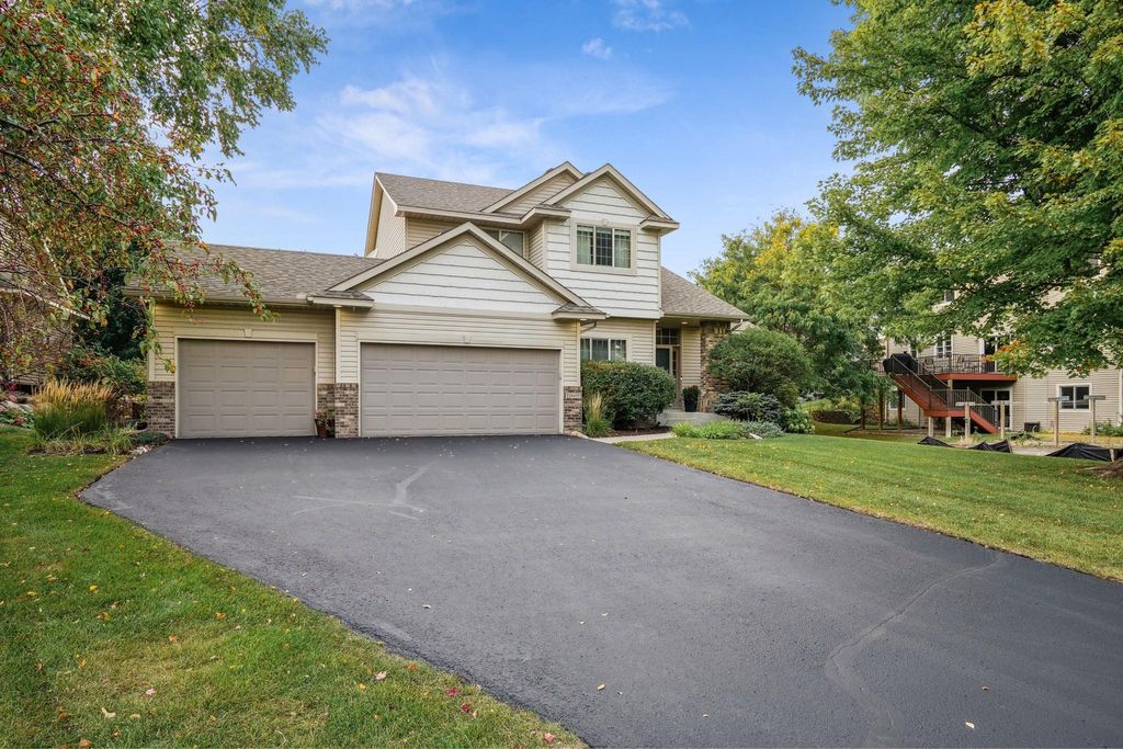 Photo of 10609 Welcome Drive N, Brooklyn Park, MN 55443 (MLS # 6807382)