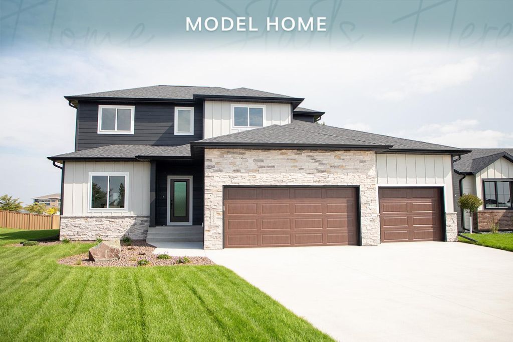 Photo of 3606 Decorah Way S, Fargo, ND 58104 (MLS # 7076672)