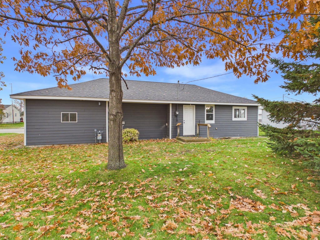 Photo of 323 Main Street E, Eagle Bend, MN 56446 (MLS # 7162374)