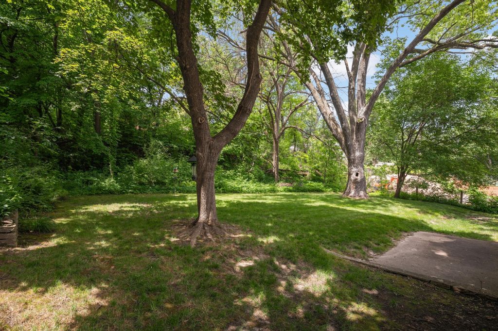 Photo of 624 Pleasant Street, Excelsior, MN 55331 (MLS # 7098510)