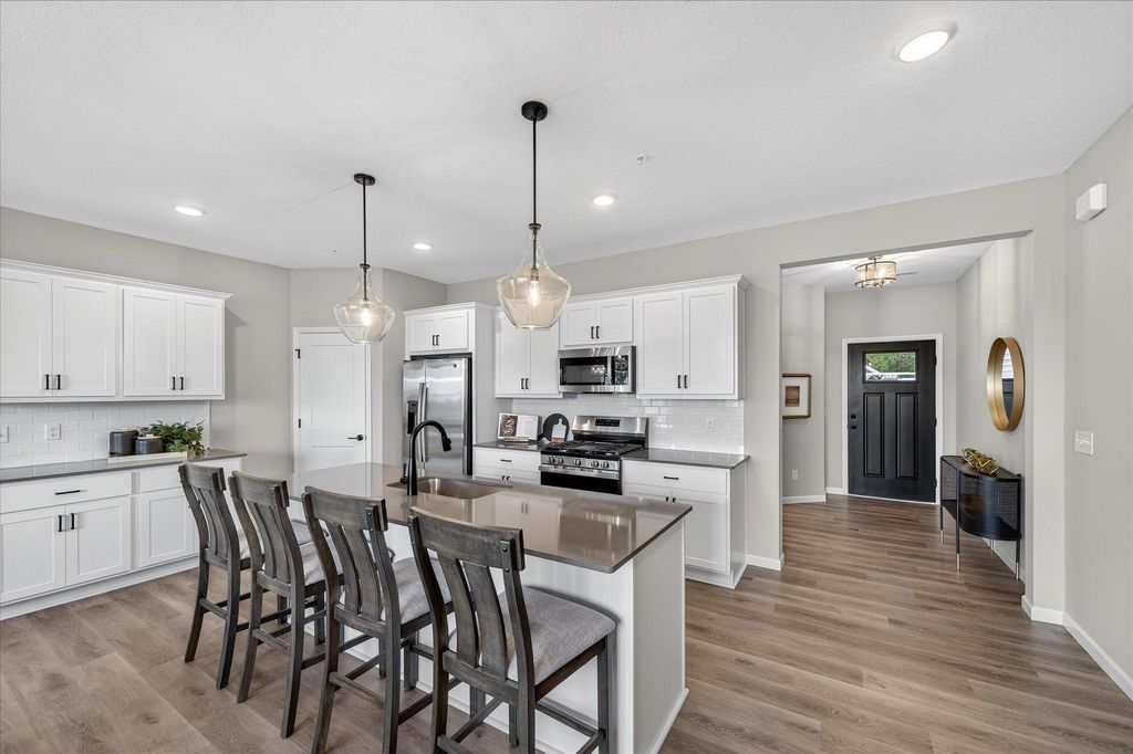 Photo of 19938 Hunters Ridge, Corcoran, MN 55374 (MLS # 7099901)