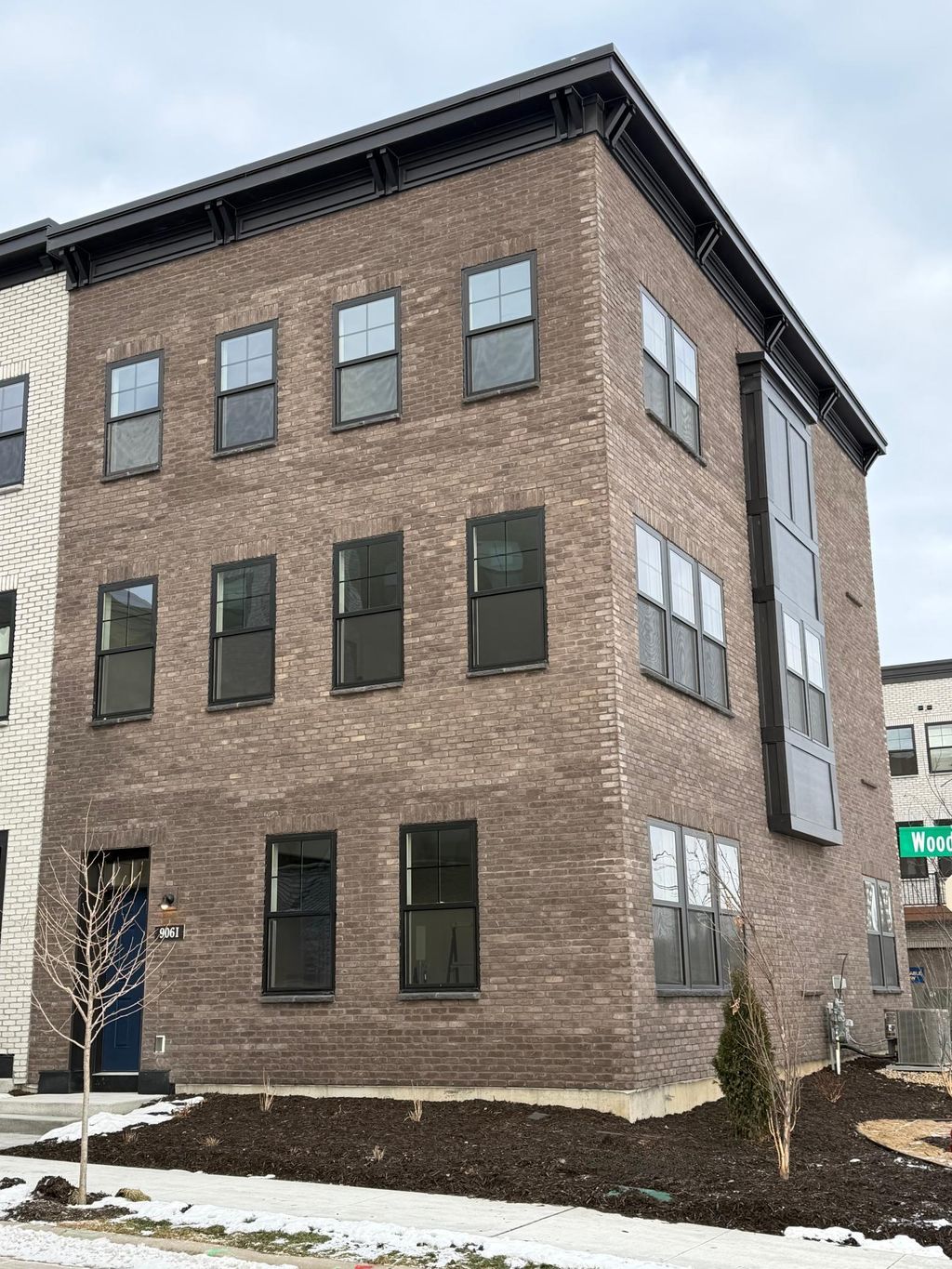 Photo of 906 Woodlawn Avenue #I, Saint Paul, MN 55116 (MLS # 7032840)