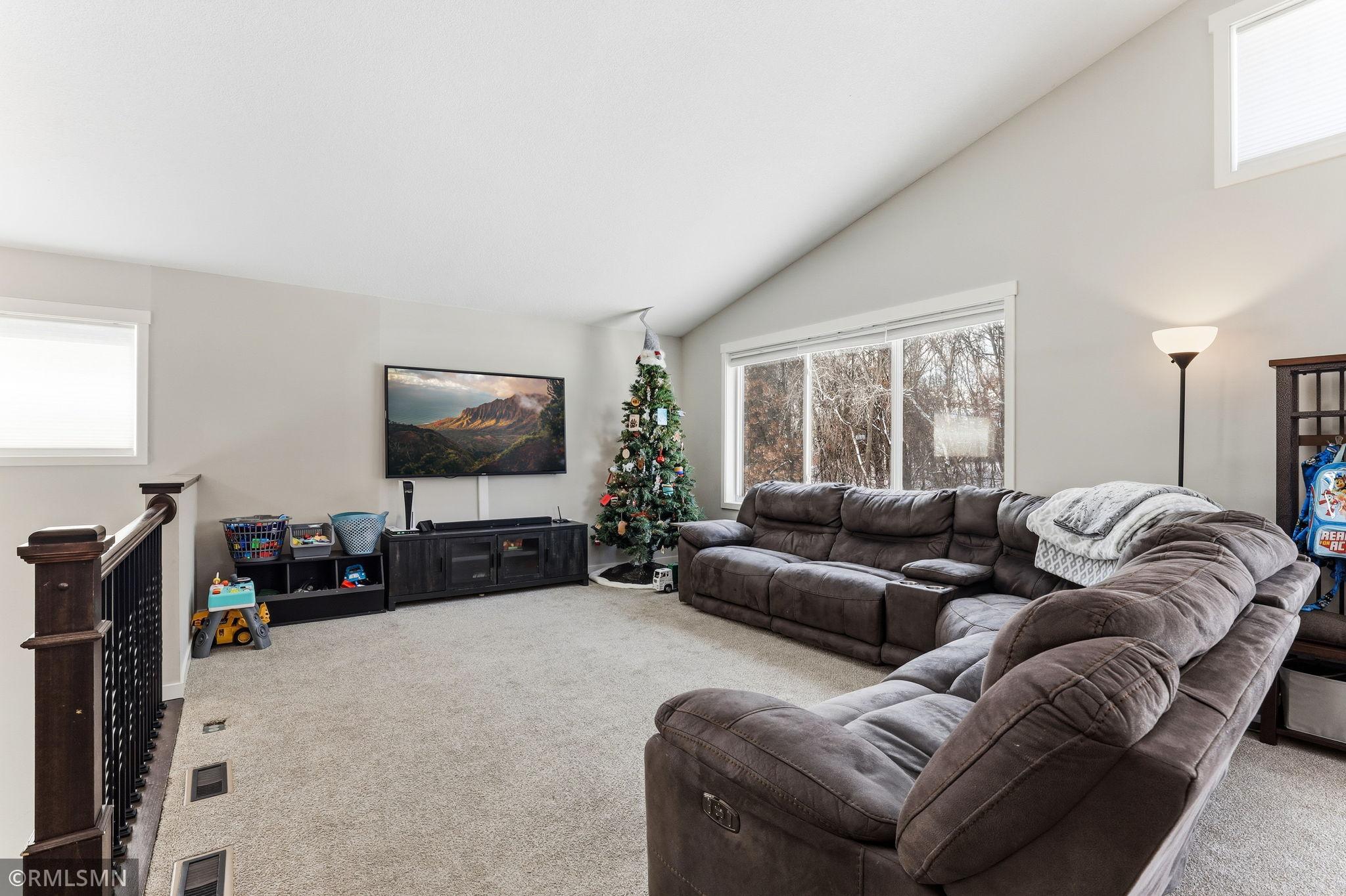 19068 Johnson Street NW