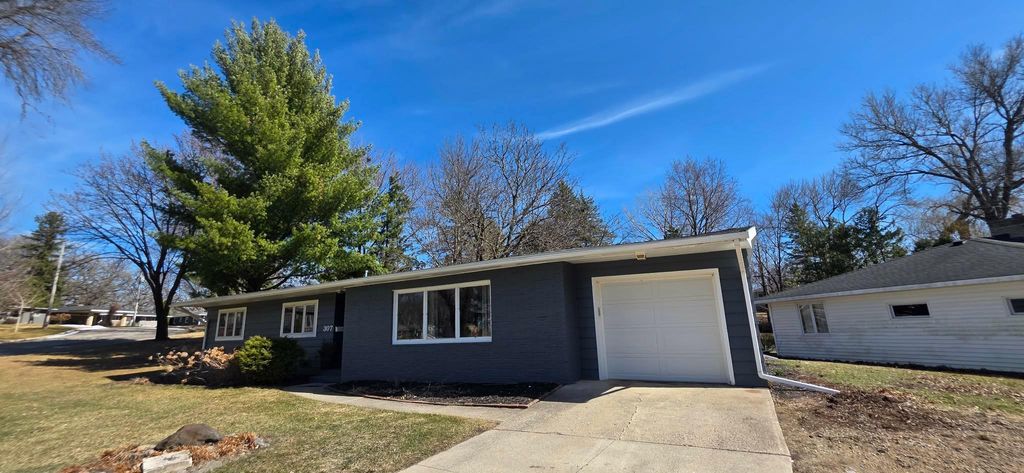 Photo of 307 Channel Road, Albert Lea, MN 56007 (MLS # 7040915)