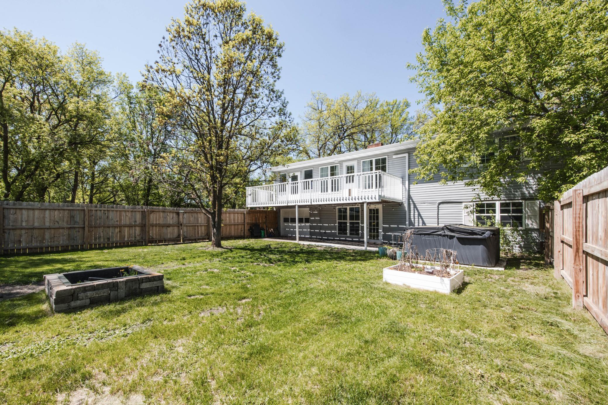 1417 Long Avenue