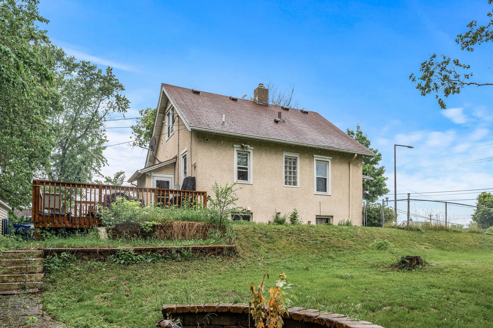 48 Jessamine Avenue E