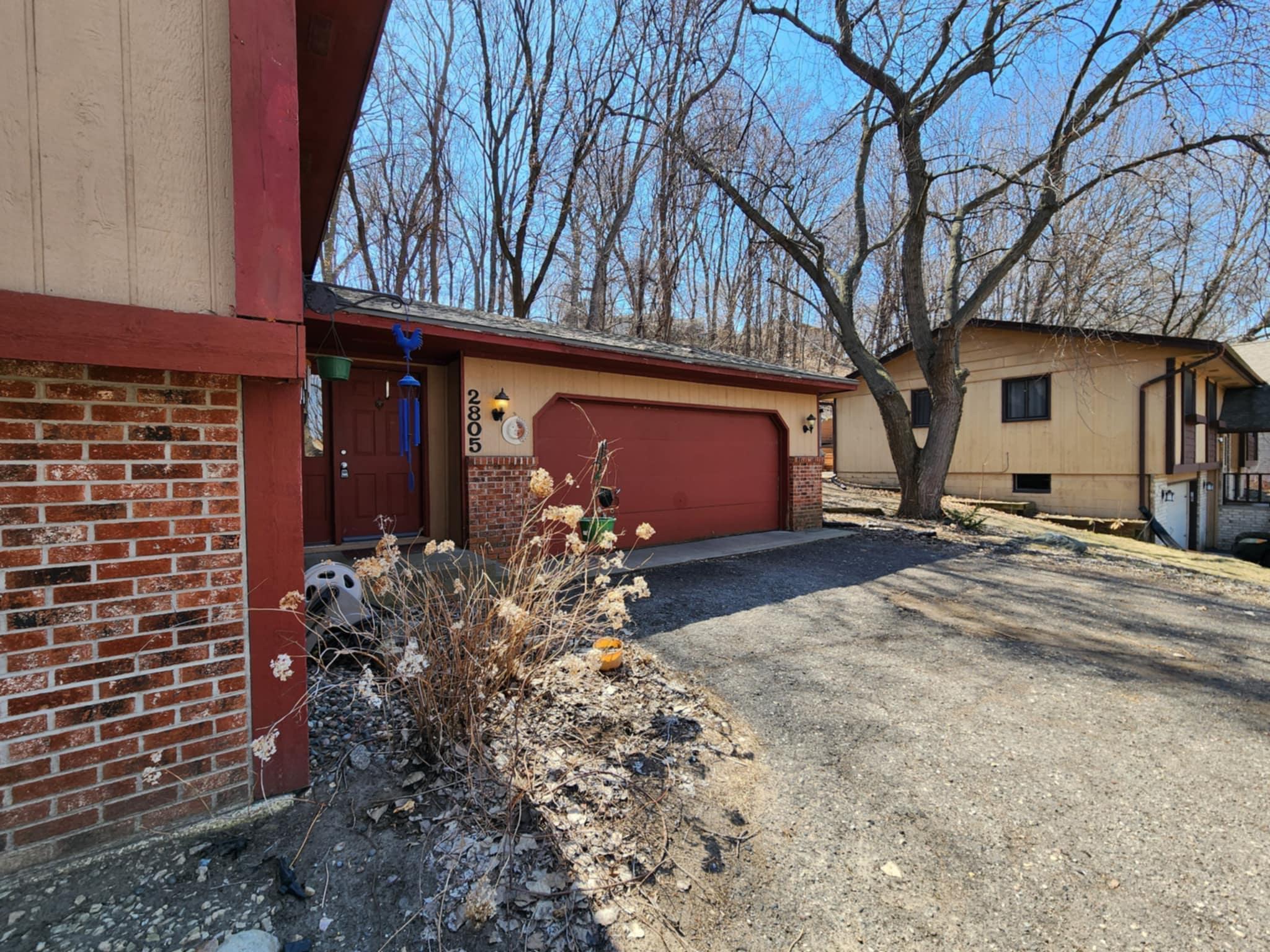 2805 Brookview Drive
