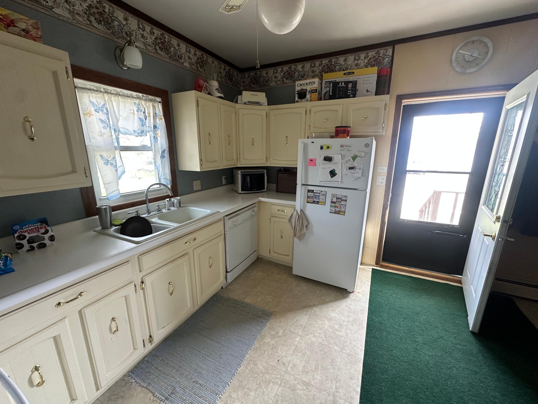 318 2nd Street SE